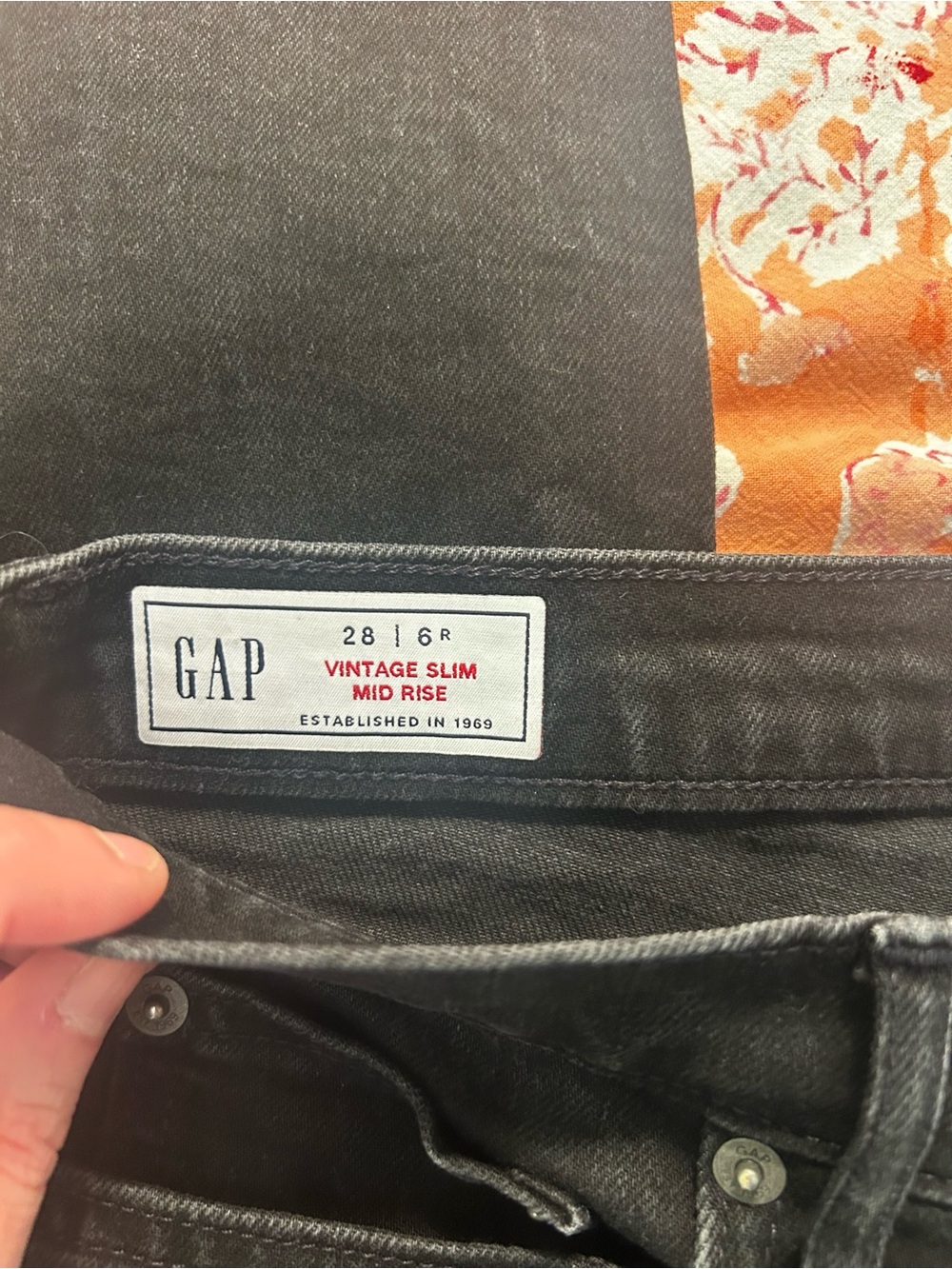 GAP Women's Vintage Slim Straight Leg Jeans in Charcoal Grey